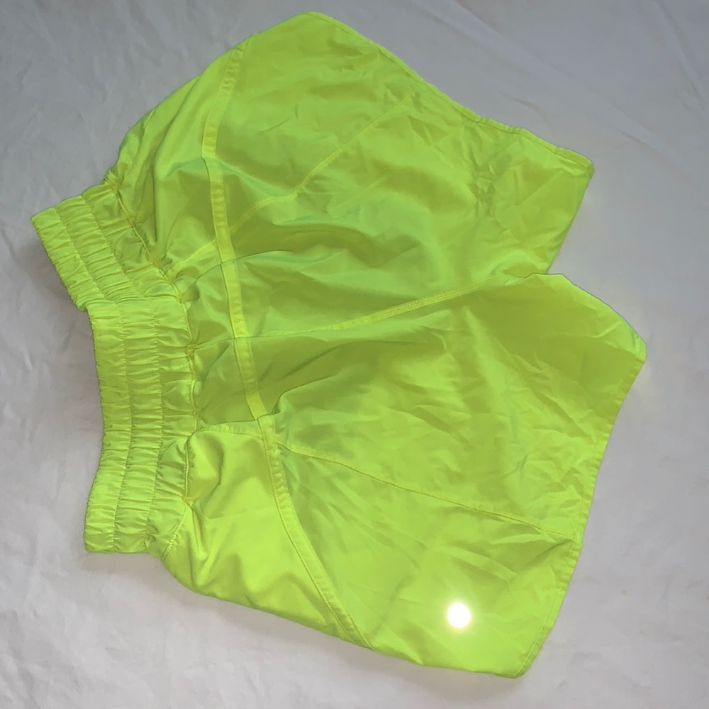 Lululemon Vancouver design with side pocket size 6 lime colored shorts